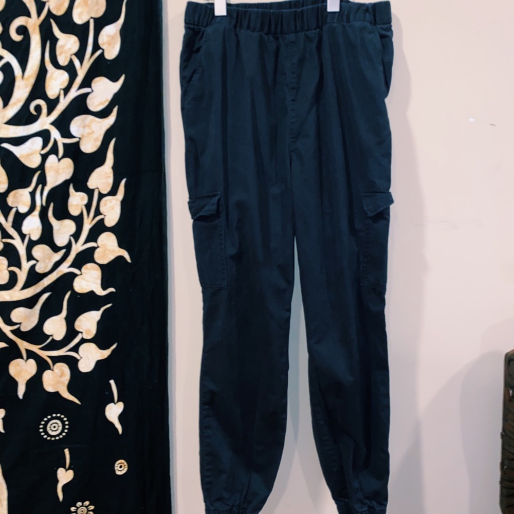 black cargo joggers